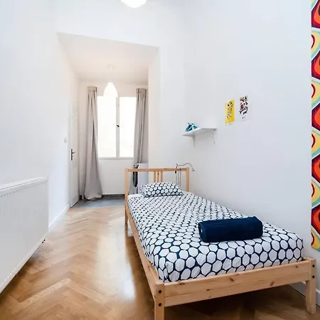 Apartmán Bright, Spacious In The Historic Centre Praha