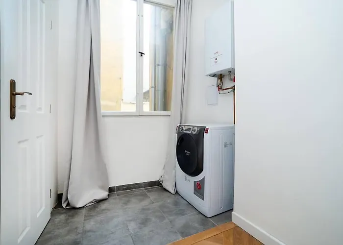 Bright, Spacious In The Historic Centre Appartement